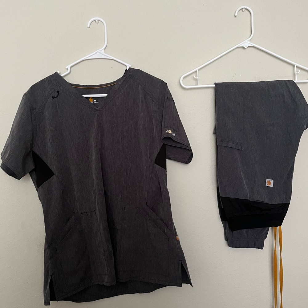 Carhartt Work Force Scrub Set